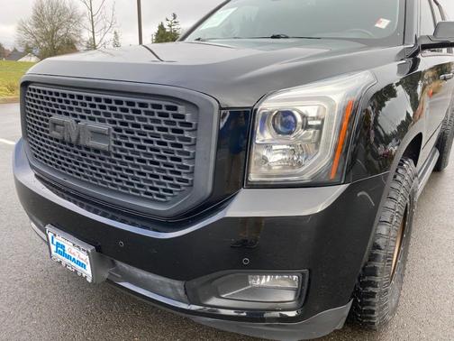 Photo 3 of 32 of 2017 GMC Yukon XL SLT