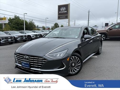 2022 Hyundai SONATA Hybrid SE