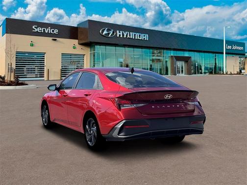 2026 Hyundai ELANTRA Sport