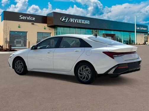 2025 Hyundai ELANTRA HEV Blue