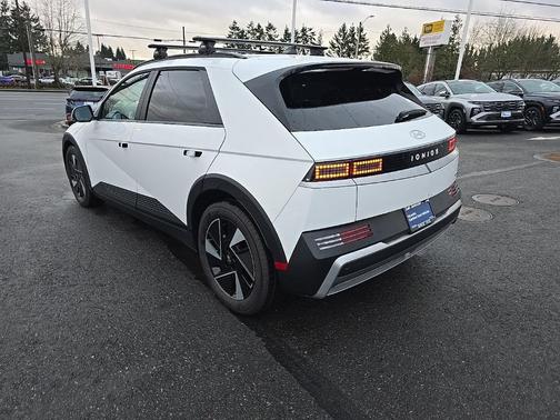 2025 Hyundai IONIQ 5 SEL