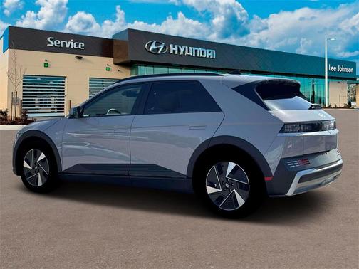 2025 Hyundai IONIQ 5 SEL