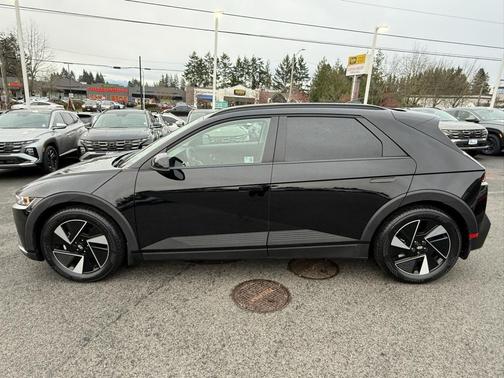 2025 Hyundai IONIQ 5 SEL