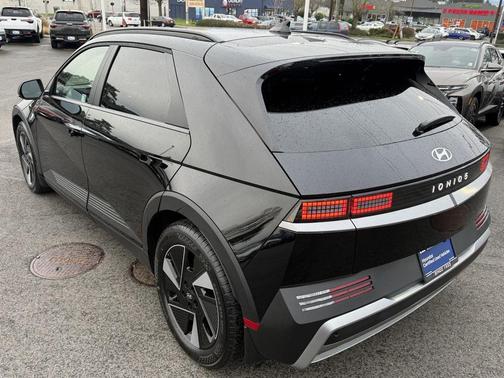 2025 Hyundai IONIQ 5 SEL