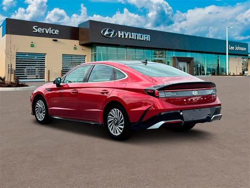 2025 Hyundai SONATA Hybrid Limited