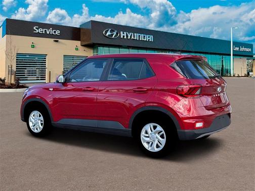 2026 Hyundai VENUE SE