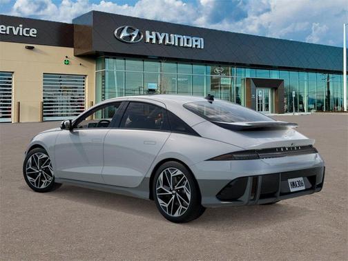 2025 Hyundai IONIQ 6 Limited