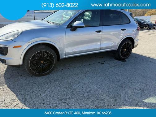 2018 Porsche Cayenne Platinum Edition