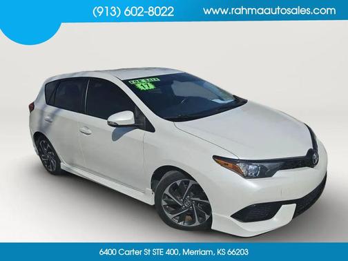 Blizzard Pearl 2017 Toyota Corolla iM Base