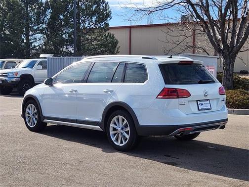 2017 Volkswagen Golf Alltrack TSI SE