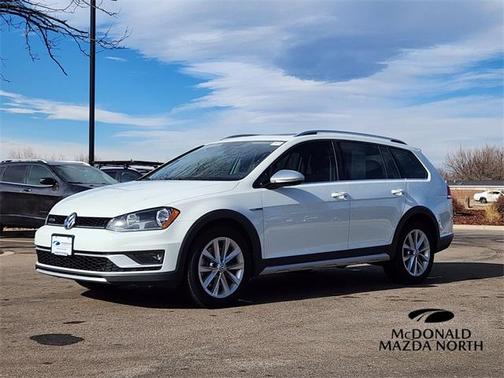 2017 Volkswagen Golf Alltrack TSI SE
