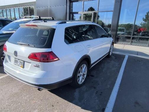 2017 Volkswagen Golf Alltrack TSI SE