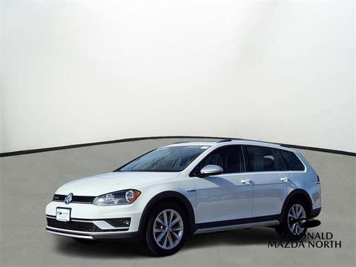 2017 Volkswagen Golf Alltrack TSI SE
