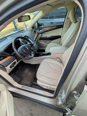 2015 Lincoln MKC Base