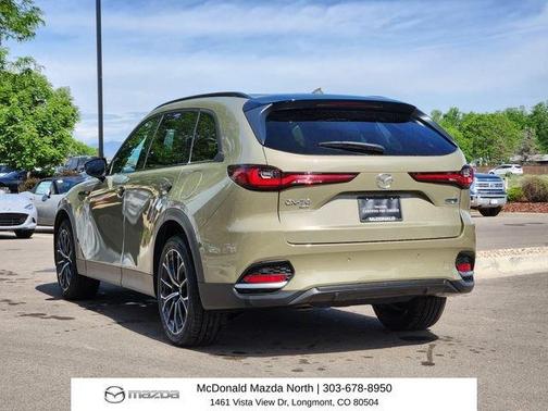 Zircon Sand Metallic 2025 Mazda CX-70 PR