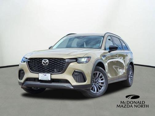 Zircon Sand Metallic 2026 Mazda CX-70 SCP