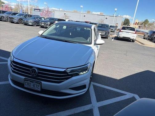 Pure White 2019 Volkswagen Jetta 1.4T SE