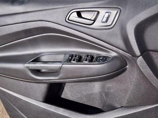 Oxford White 2014 Ford Escape S