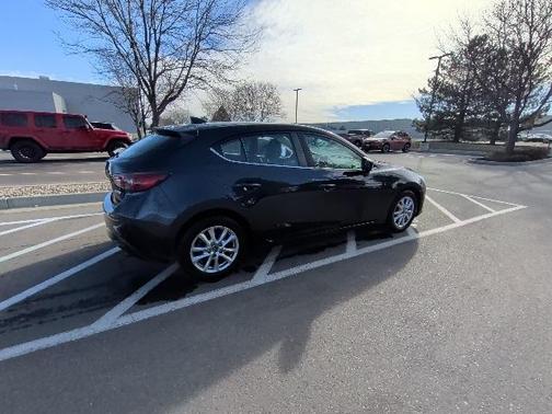 2016 Mazda Mazda3 i Grand Touring