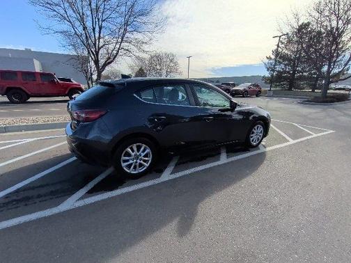 2016 Mazda Mazda3 i Grand Touring
