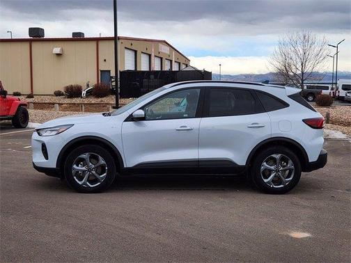 2025 Ford Escape ST-Line Select