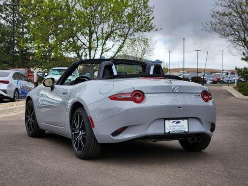 Aero Gray Metallic 2026 Mazda MX-5 Miata Grand Touring