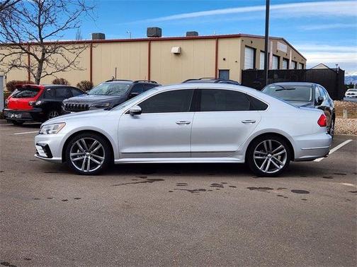 2016 Volkswagen Passat 1.8T R-Line w/ Comfort