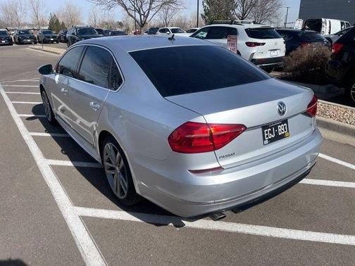 2016 Volkswagen Passat 1.8T R-Line w/ Comfort