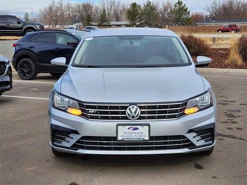 2016 Volkswagen Passat 1.8T R-Line w/ Comfort