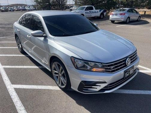 2016 Volkswagen Passat 1.8T R-Line w/ Comfort
