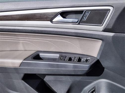 2021 Volkswagen Atlas 3.6 V6 SE w/ Technology