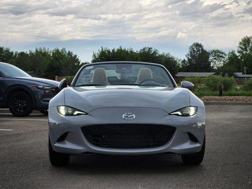 Aero Gray Metallic 2026 Mazda MX-5 Miata Grand Touring