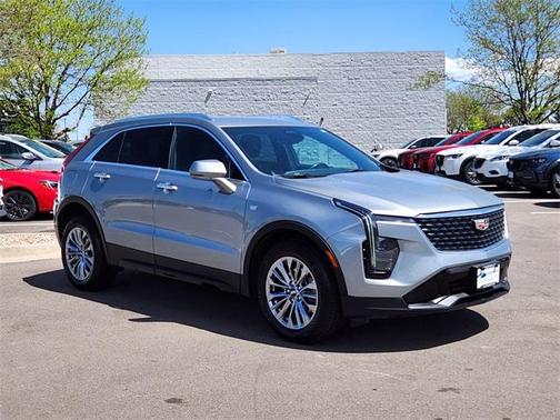 2024 Cadillac XT4 Premium Luxury