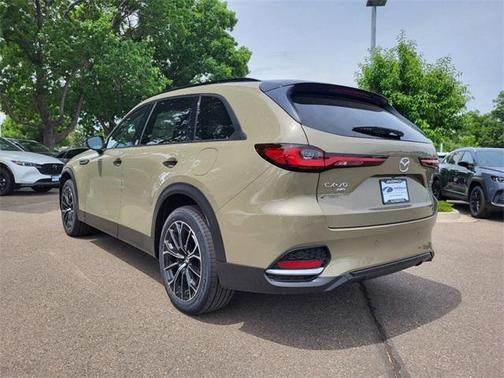 2025 Mazda CX-70 PHEV Premium Package