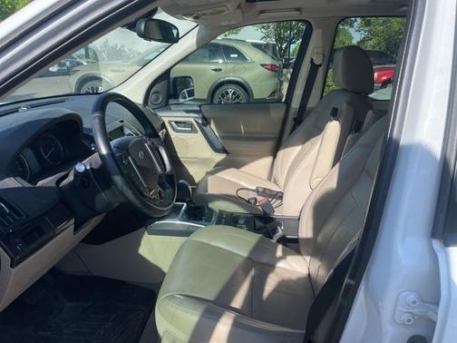 2013 Land Rover LR2 Base