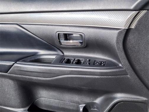 2020 Mitsubishi Outlander SEL