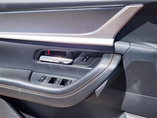 2025 Mazda CX-70 PHEV Premium Plus Package