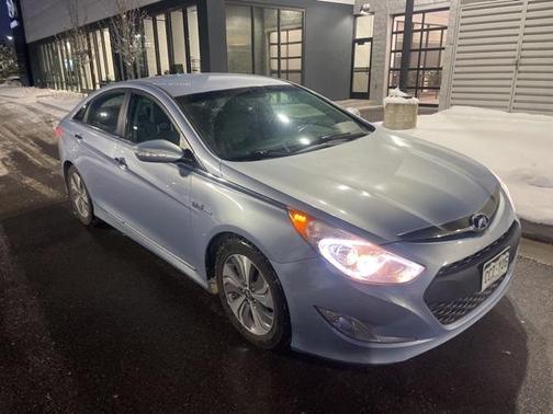 2013 Hyundai SONATA Hybrid Limited