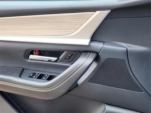 2025 Mazda CX-70 PHEV Premium Package