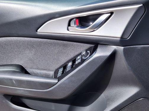 2018 Mazda Mazda3 Sport