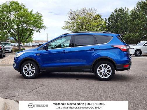 Lightning Blue Metallic 2017 Ford Escape SE