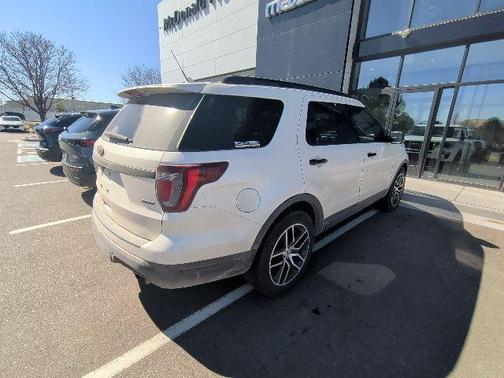 2019 Ford Explorer sport