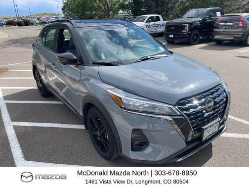 2 Tone Gray / Black 2023 Nissan Kicks SR