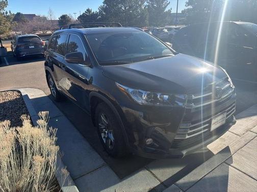 2018 Toyota Highlander Limited Platinum