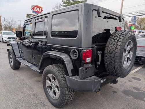 2016 Jeep Wrangler Unlimited Sahara