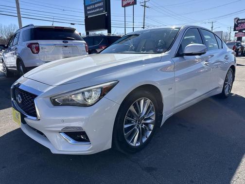 2018 INFINITI Q50 3.0t LUXE