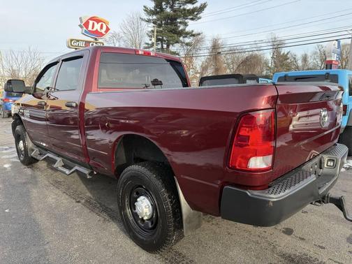 2017 RAM 2500 Tradesman Crew Cab 4x4 6'4' Box