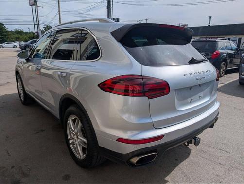 2016 Porsche Cayenne S