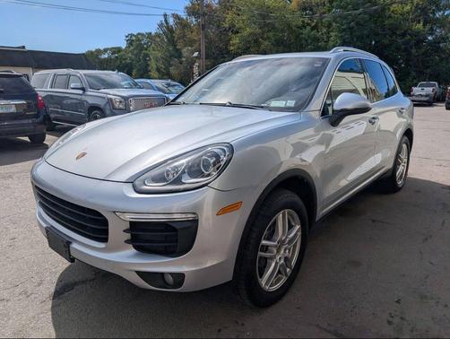 2016 Porsche Cayenne S