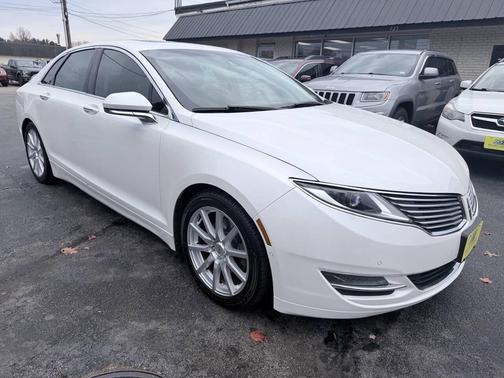2016 Lincoln MKZ Base